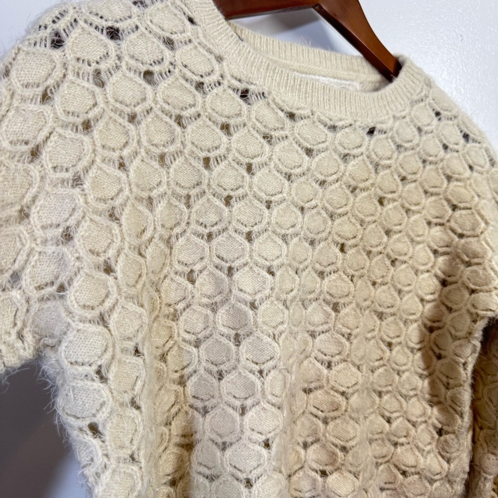 Pink Martini Fuzzy Cropped Cream Wool Blend Sweater - Size Medium - Picture 6 of 9